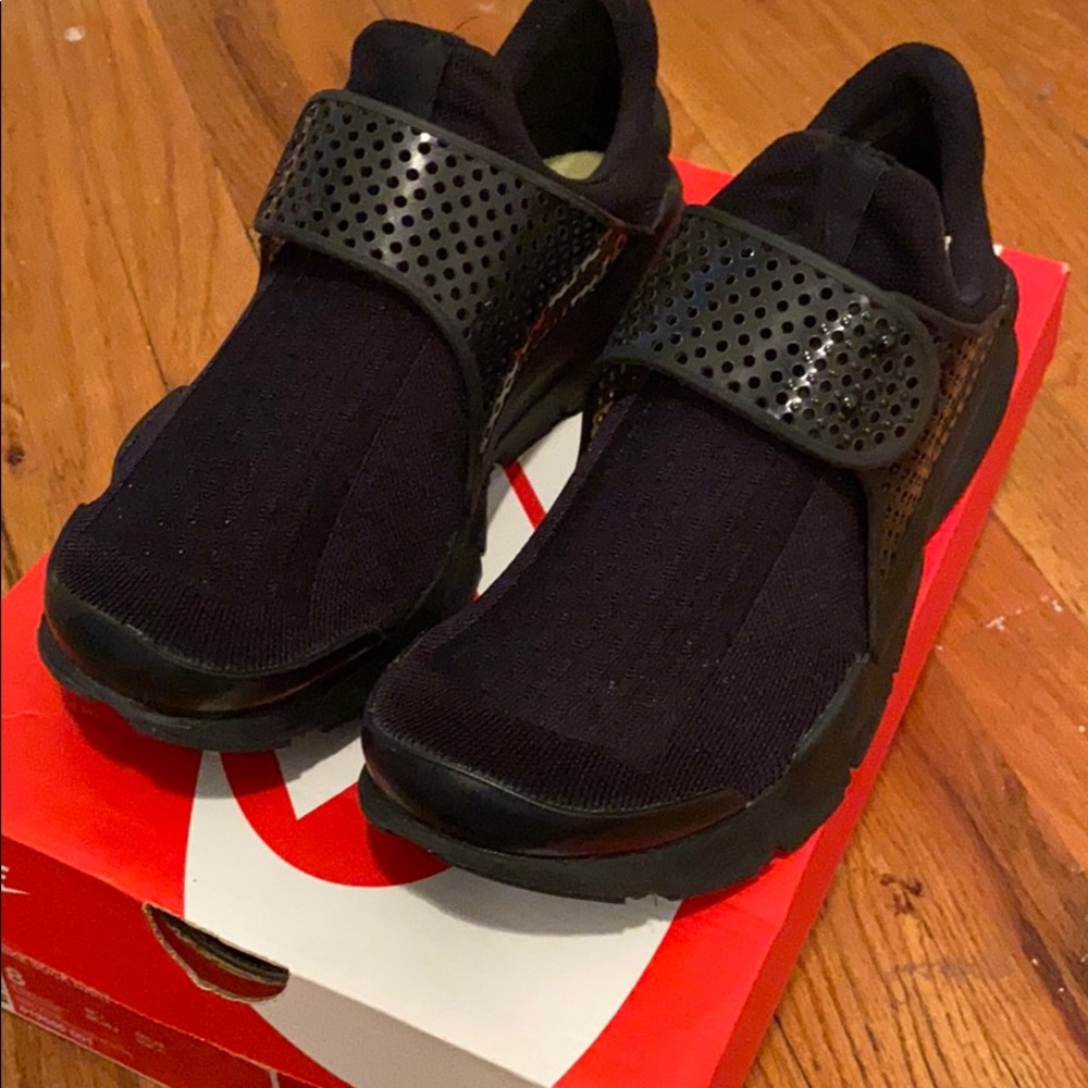Nike sock dart